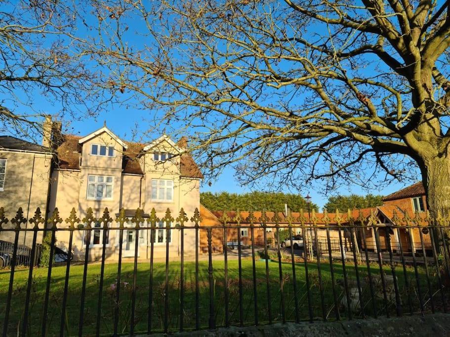 Stylish Georgian Apartment In An Ideal Location North Walsham Exteriér fotografie
